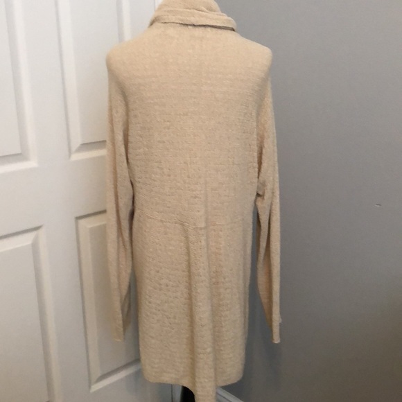 Cardigan - Picture 5 of 5